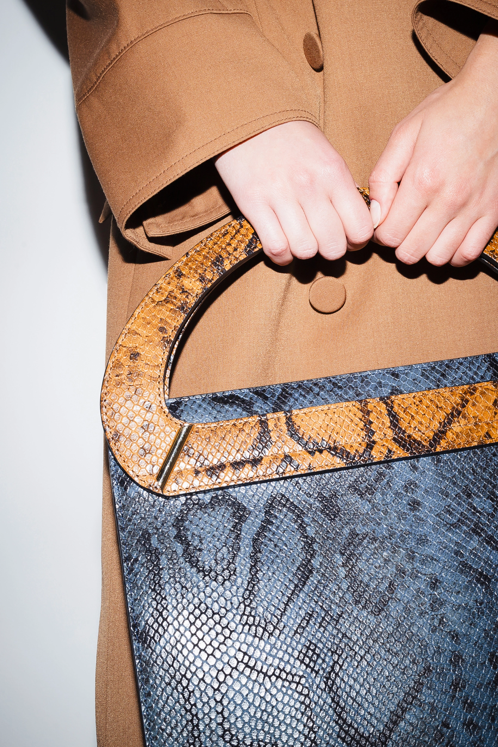 Avec La Troupe SS19 Lookbook