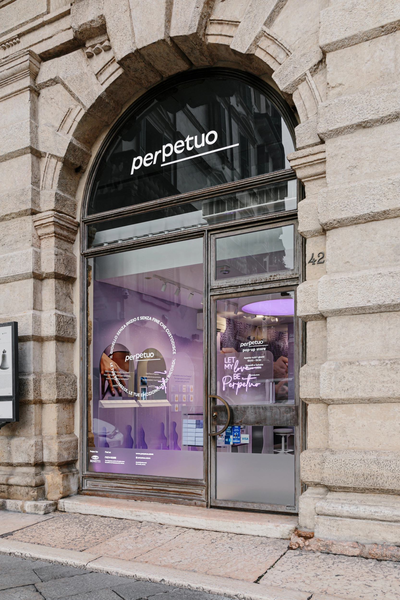 Perpetuo Corso Portoni Borsari VR Interior