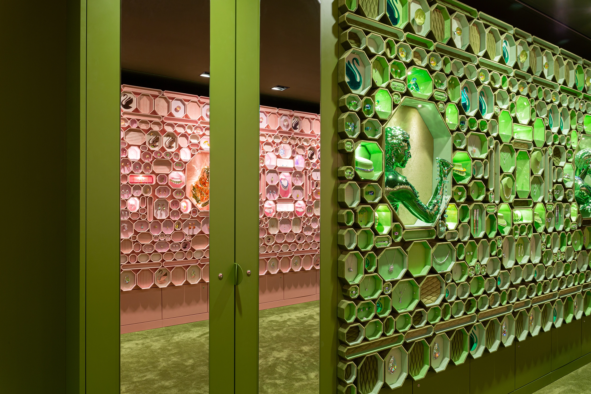 Swarovski Via Mazzini VR Interior