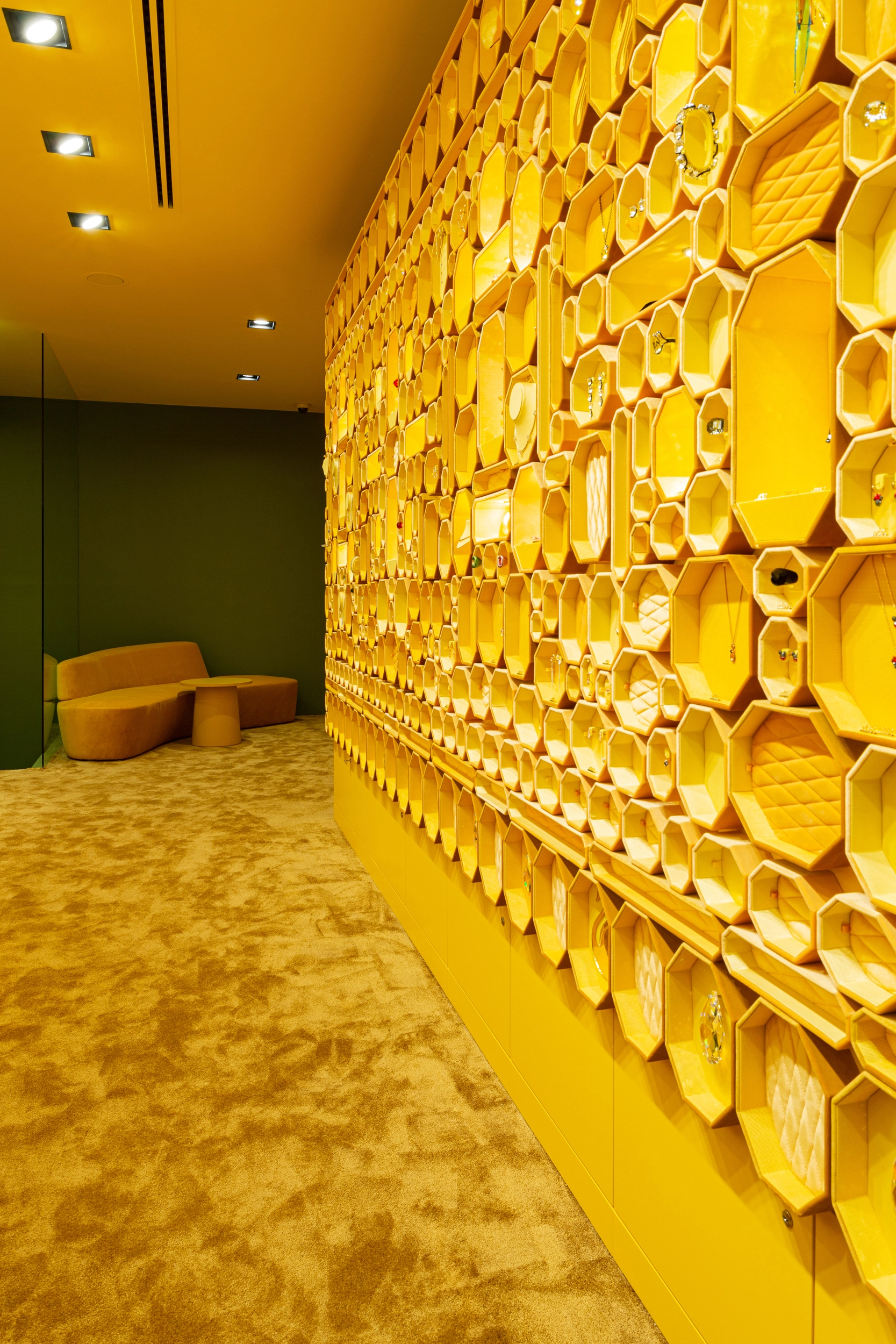 Swarovski Via Mazzini VR Interior