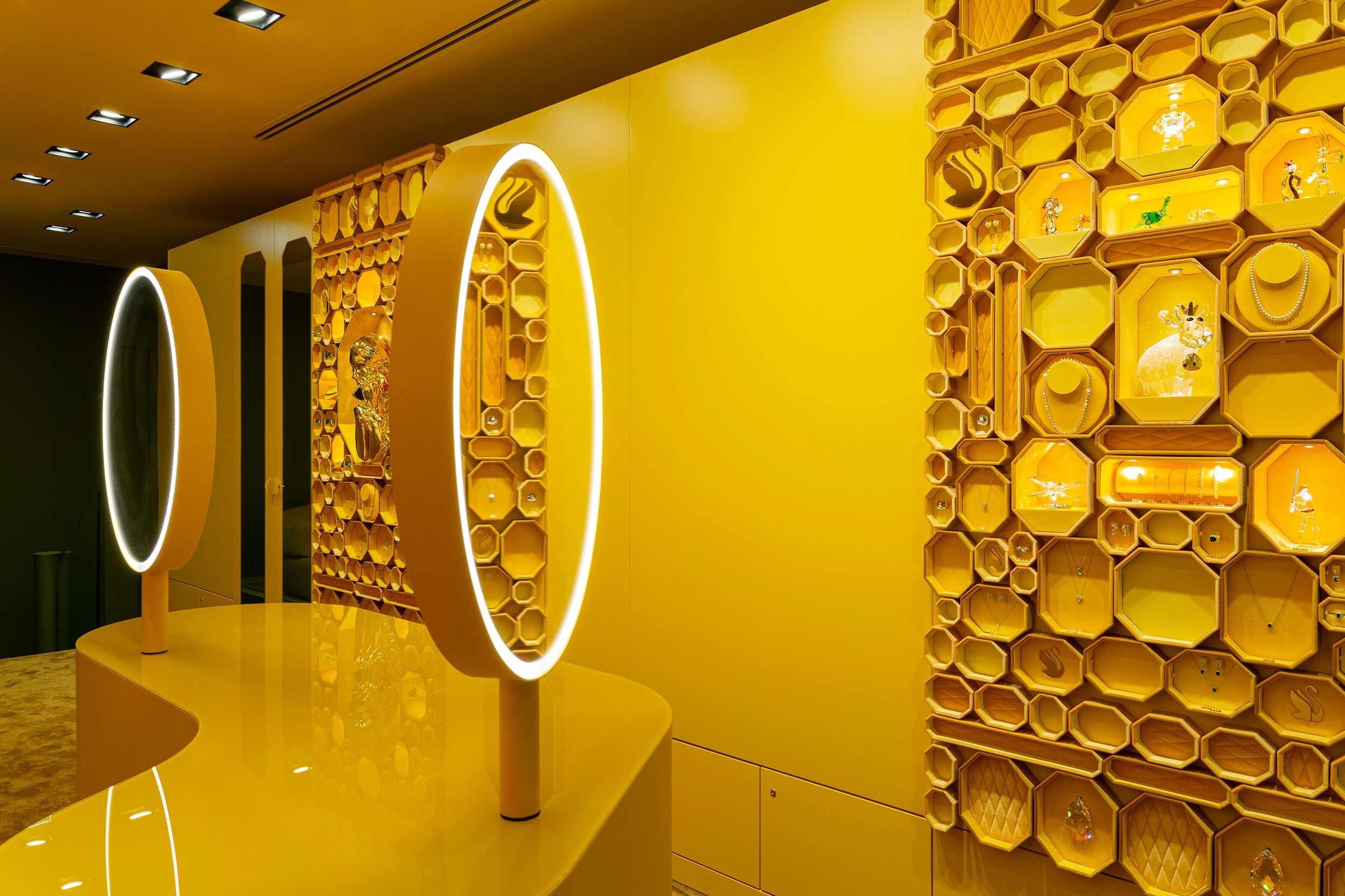 Swarovski Via Mazzini VR Interior
