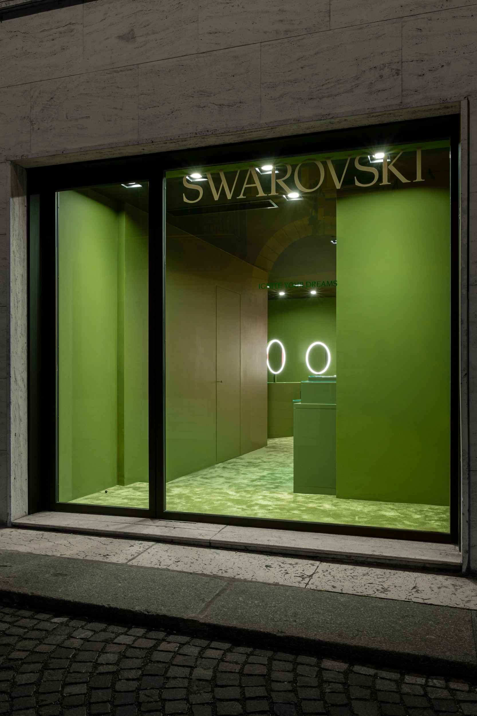 Swarovski Via Mazzini VR Interior